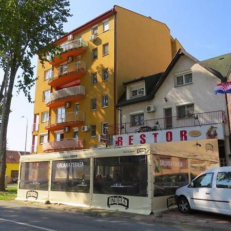 Domin Osijek Hotel Luaran gambar