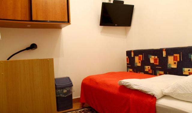 Domin Osijek Hotel Luaran gambar