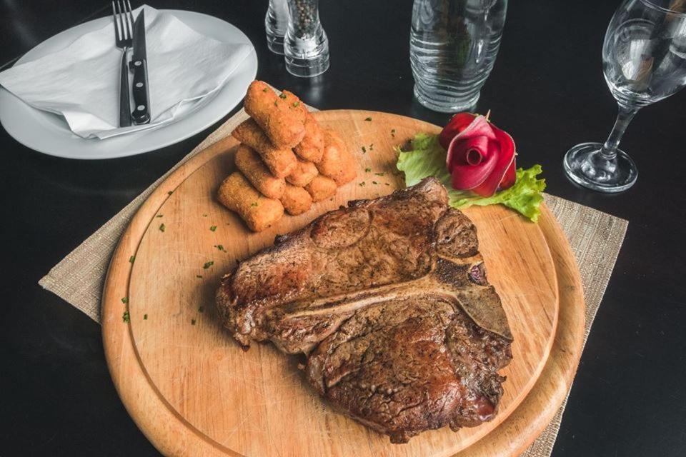 Domin Osijek Hotel Luaran gambar